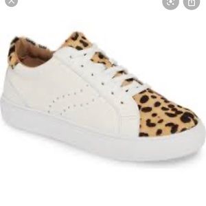 NWT Halogen White and Cheetah Sneakers